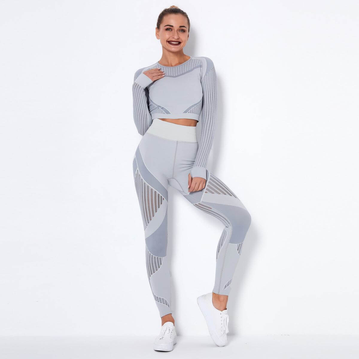 Seamless Knitted Absorbent Yoga Long-Sleeved Suit with stripe pattern.