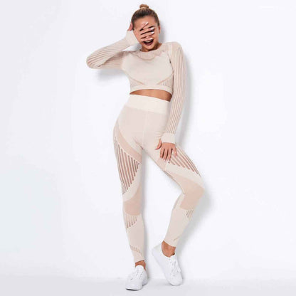 Seamless Knitted Absorbent Yoga Long-Sleeved Suit with stripe pattern and Lycra lining.