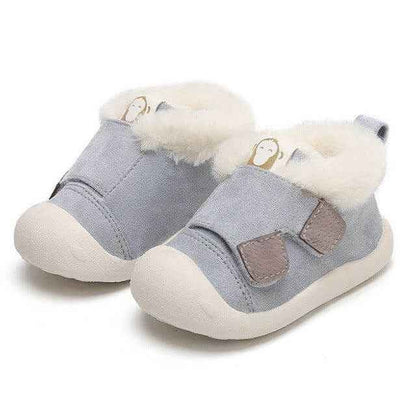 Toddler shoes with warm velvet and cotton, light blue, non-slip, wear-resistant.