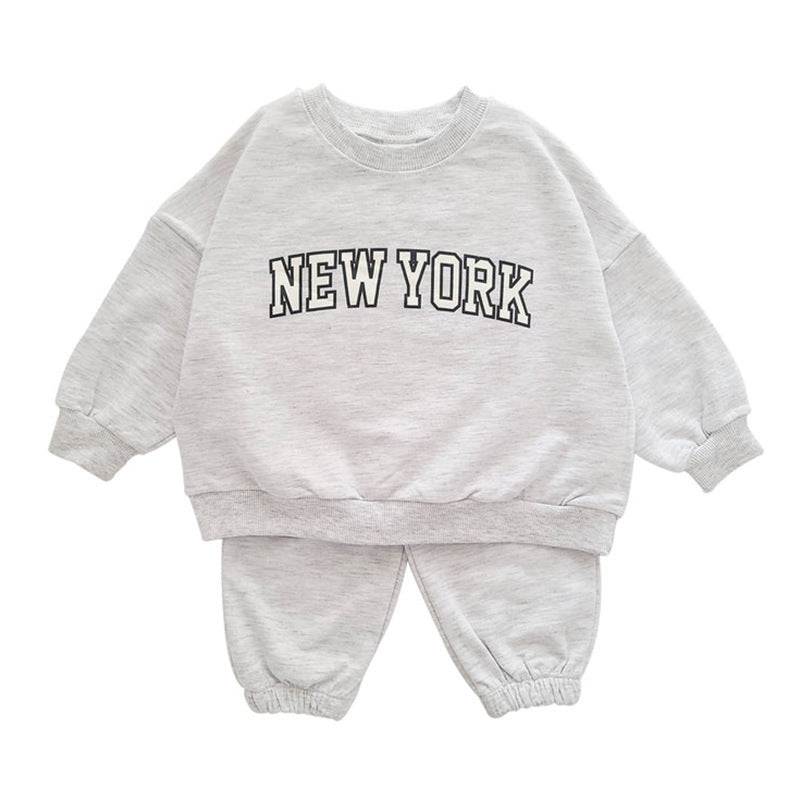 Boys And Girls Sweatshirt Set Trendy Letter PrintGet Your Little Ones Looking Trendy and Feeling Comfortable!
Introducing our Boys and Girls Sweatshirt Set, the perfect outfit for your stylish kids. Made with high-Infant setPlush Fashions ShopPlush Fashion ShopGirls Sweatshirt Set Trendy Letter Print