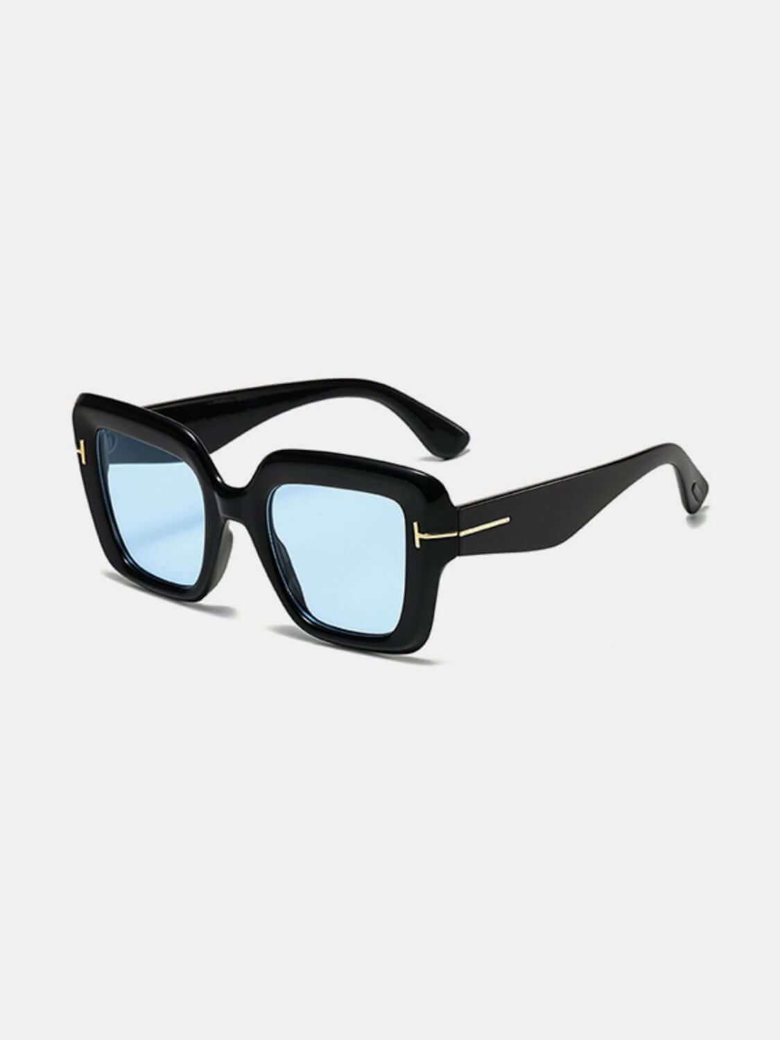 Polycarbonate frame square sunglasses with UV400 lenses.