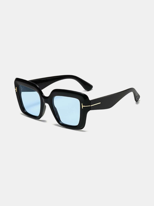 Polycarbonate frame square sunglasses with UV400 lenses.