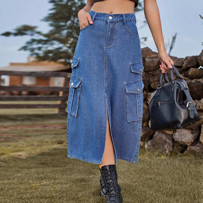 Women's denim cargo casual skirt with side pockets, ideal for street style fashion.