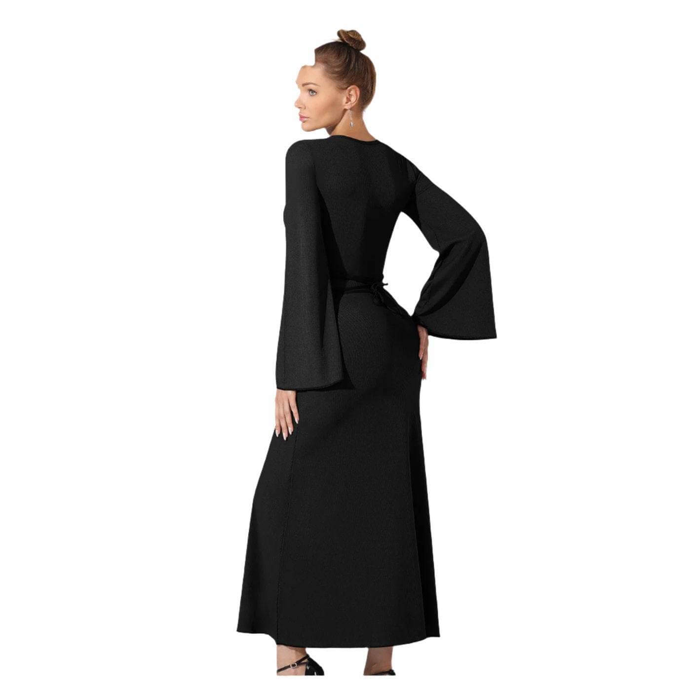 Women's fashion simple solid color dress in elegant black.